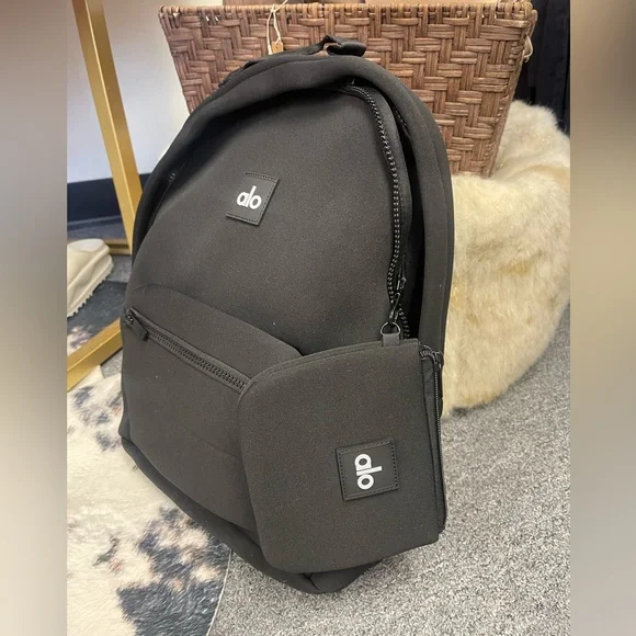 ✨ALO Backpack ✨ - Picture 6 of 8